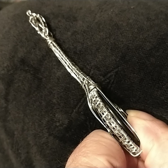 Black Obsidian Stone Wire Weaved Guitar Pendant NWT - Picture 4 of 4